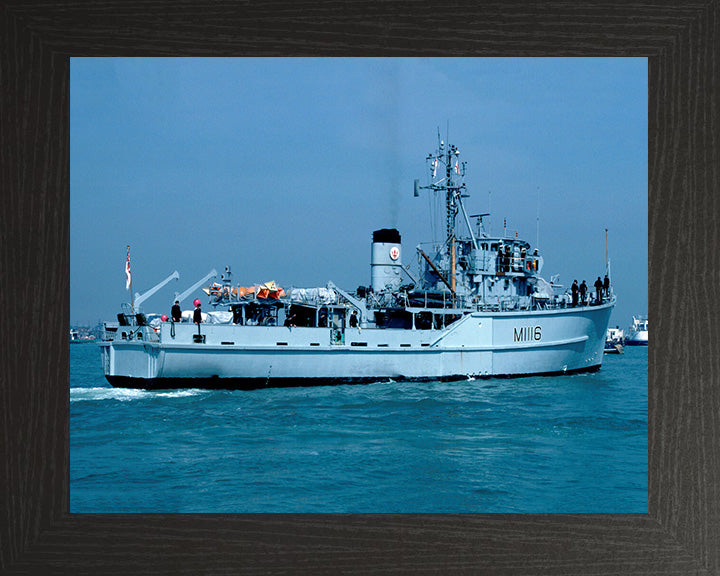 HMS Wilton M1116 | Photo Print | Framed Print | Ton Class | Minesweeper | Royal Navy Hampshire Prints