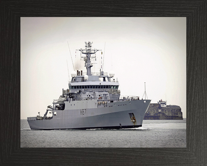 HMS Echo (H87) Photo Print - Spitbank 2006 - Royal Navy Echo Class Survey Vessel Hampshire Prints 10 x 8 Black Frame No