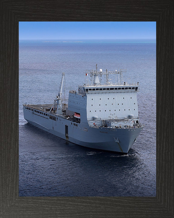 RFA Mounts Bay L3008 | Photo Print | Framed Print | Bay Class | Auxiliary Dock | Royal Fleet Auxiliary Hampshire Prints