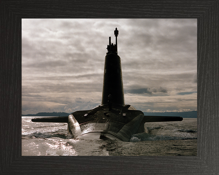 HMS Vigilant (S30) Photo Print - Clyde 1996 - Royal Navy Vanguard Class Submarine Hampshire Prints 10 x 8 Black Frame No