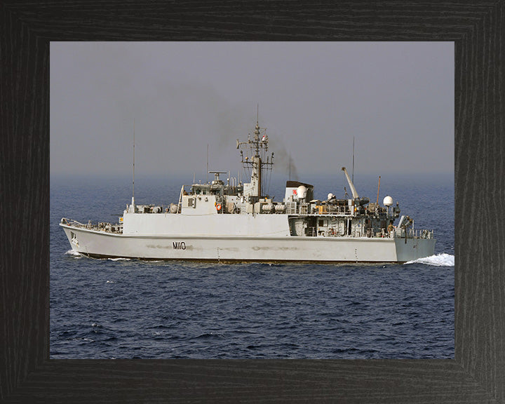 HMS Ramsey M110 | Photo Print | Framed Print | Sandown Class | Minehunter | Royal Navy Hampshire Prints