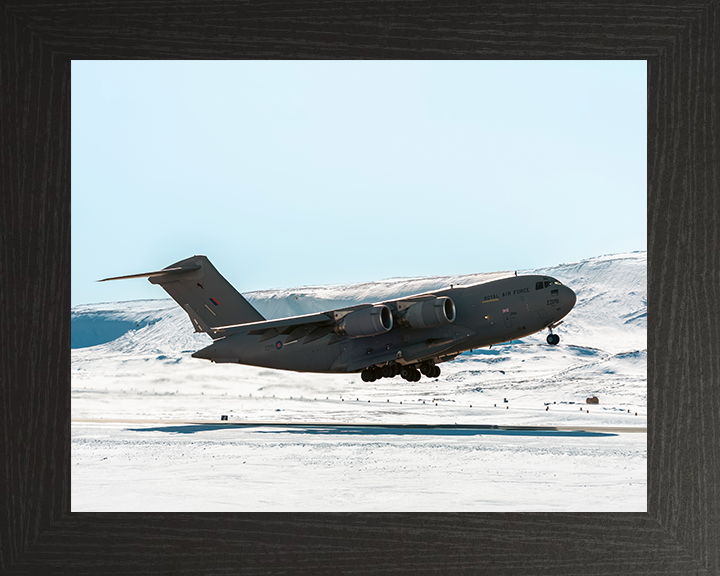 RAF C-17 Globemaster Takeoff Canada 2026 Photo Print Royal Air Force Aircraft Wall Art Posters, Prints, & Visual Artwork Hampshire Prints 10 x 8 Black Frame No