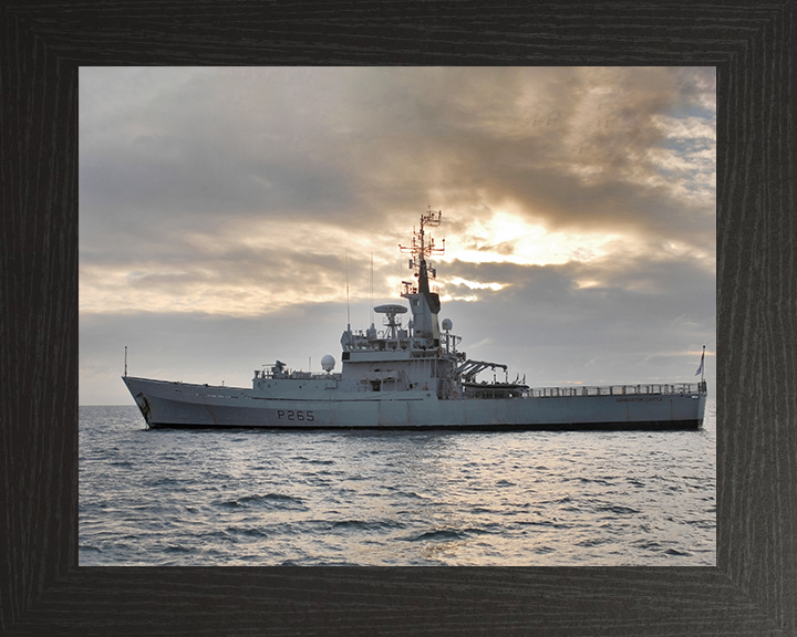 HMS Dumbarton Castle (P265) Royal Navy Castle Class Patrol Vessel At Sunset Photo Print Wall Art Decor Posters, Prints, & Visual Artwork Hampshire Prints 10 x 8 Black Frame No
