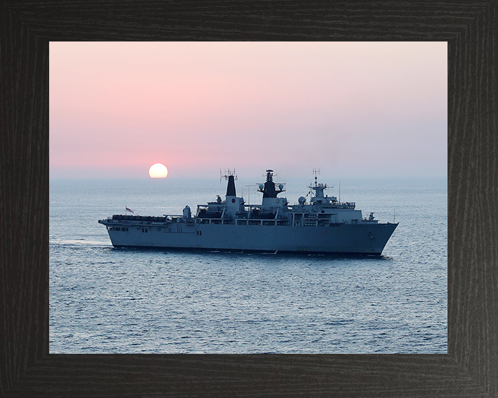 HMS Bulwark (L15) Royal Navy Albion Class Amphibious Ship Sunset Photo Print Wall Art Decor Posters, Prints, & Visual Artwork Hampshire Prints 10 x 8 Black Frame No