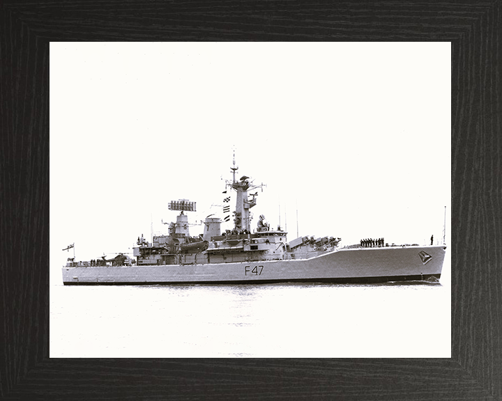 HMS Danae (F47) Photo Print - Portsmouth 1983 - Royal Navy Leander Class Frigate Hampshire Prints 10 x 8 Black Frame No