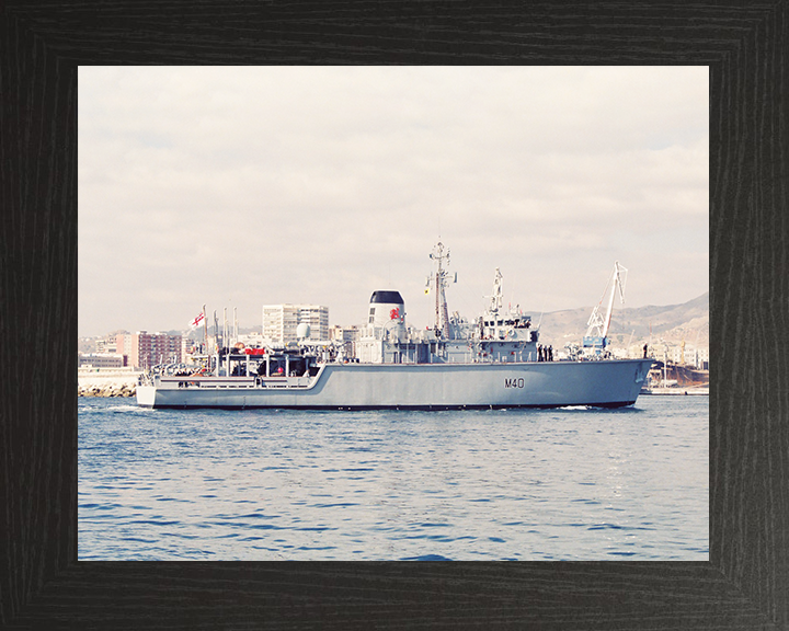HMS Berkeley (M40) Royal Navy Hunt Class Mine Warfare Vessel Starboard View Photo Print Wall Art Decor Posters, Prints, & Visual Artwork Hampshire Prints 10 x 8 Black Frame No