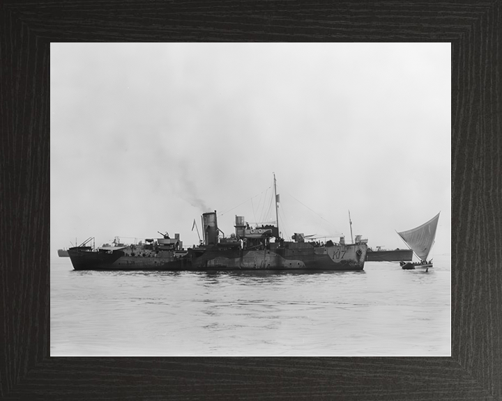 HMS Amaranthus (K17) Royal Navy Flower Class Corvette Warship Starboard View Photo Print Wall Art Decor Posters, Prints, & Visual Artwork Hampshire Prints 10 x 8 Black Frame No