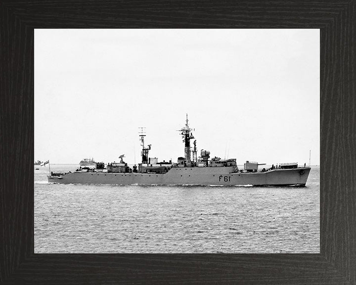 HMS Llandaff F61 | Photo Print | Framed Print | Salisbury Class | Frigate | Royal Navy Hampshire Prints