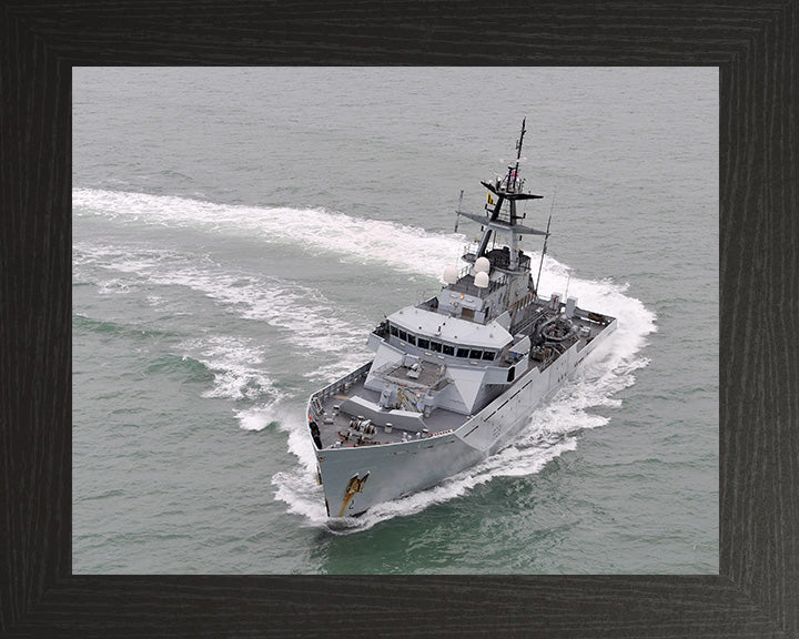 HMS Tyne P281 Royal Navy River class offshore patrol vessel Photo Print or Framed Print - Hampshire Prints