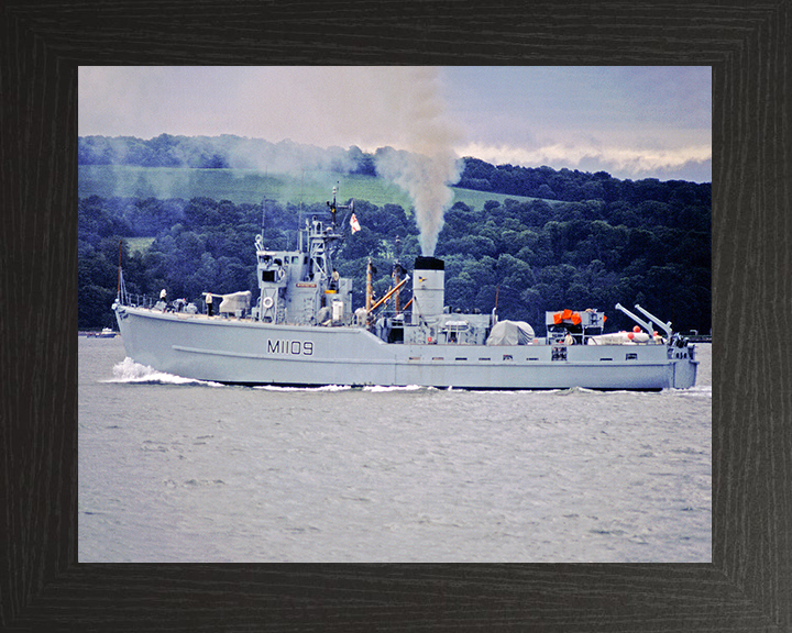 HMS Bickington (M1109) Royal Navy Ton Class Minesweeper Port Beam View Photo Print Wall Art Decor Posters, Prints, & Visual Artwork Hampshire Prints 10 x 8 Black Frame No