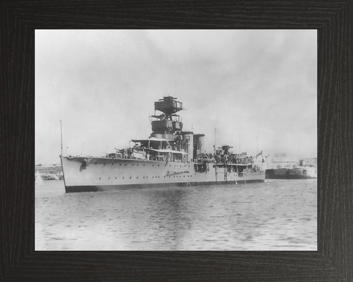 HMS Curlew (D42) Royal Navy C Class Cruiser Port Bow View Photo Print Wall Art Decor Posters, Prints, & Visual Artwork Hampshire Prints 10 x 8 Black Frame No