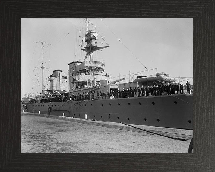 HMS Raleigh 96 (1919) | Photo Print | Framed Print | Hawkins Class | Cruiser | Royal Navy Hampshire Prints