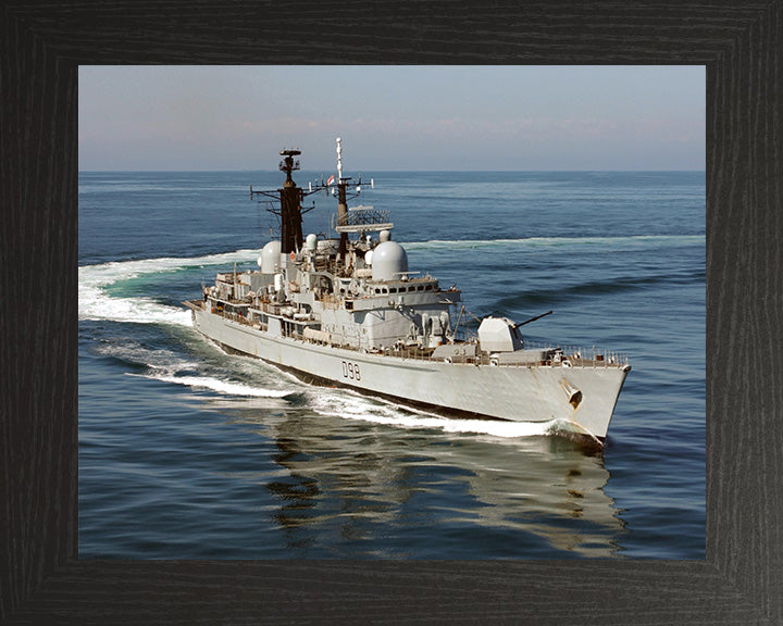 HMS York (D98) Photo Print - Turing to Port - Royal Navy Type 42 Destroyer Hampshire Prints 10 x 8 Black Frame No