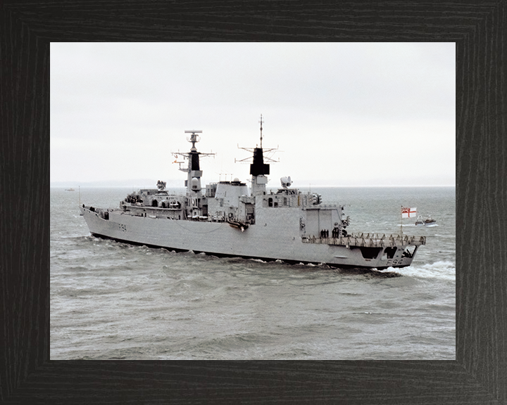 HMS Brave (F94) Royal Navy Type 22 Frigate In The English Channel Photo Print Wall Art Decor Posters, Prints, & Visual Artwork Hampshire Prints 10 x 8 Black Frame No