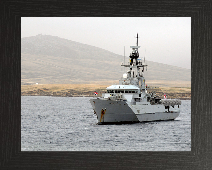 HMS Clyde (P257) Photo Print - At anchor 2010 - Royal Navy River Class Patrol Vessel Posters, Prints, & Visual Artwork Hampshire Prints 10 x 8 Black Frame No