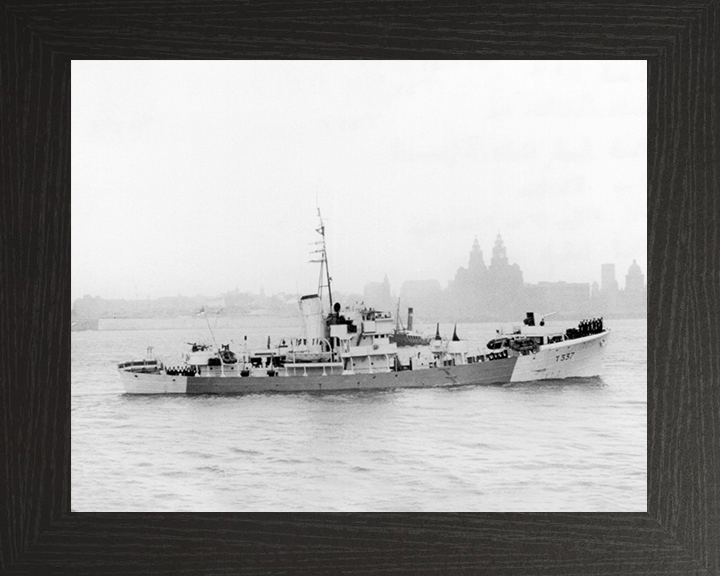 HMS Coldstreamer (T337) Royal Navy Military Class Trawler Starboard View Photo Print Wall Art Decor Posters, Prints, & Visual Artwork Hampshire Prints 10 x 8 Black Frame No