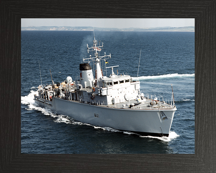 HMS Quorn (M41) Photo Print - Off Devonport 1999 - Royal Navy Hunt Class Minehunter
