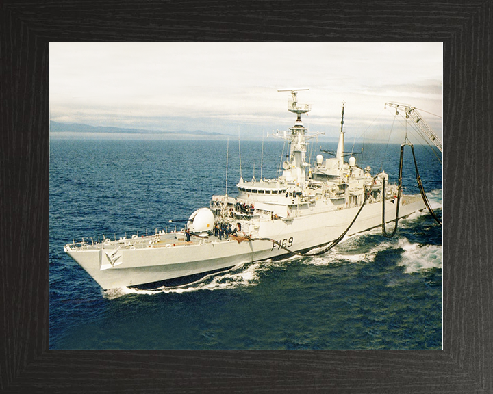 HMS Amazon (F169) Royal Navy Type 21 Frigate During a RAS Photo Print Wall Art Decor Posters, Prints, & Visual Artwork Hampshire Prints 10 x 8 Black Frame No