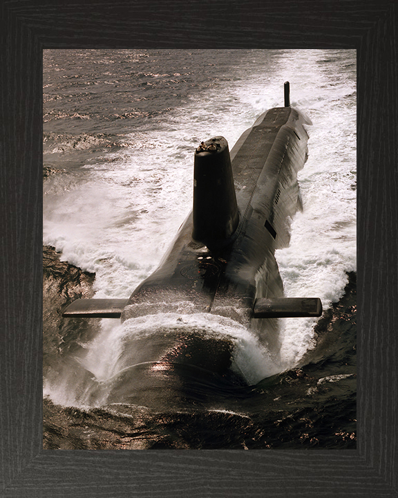 HMS Victorious (S29) Photo Print - Clyde 1994 - Royal Navy Vanguard Class Submarine Hampshire Prints 10 x 8 Black Frame No