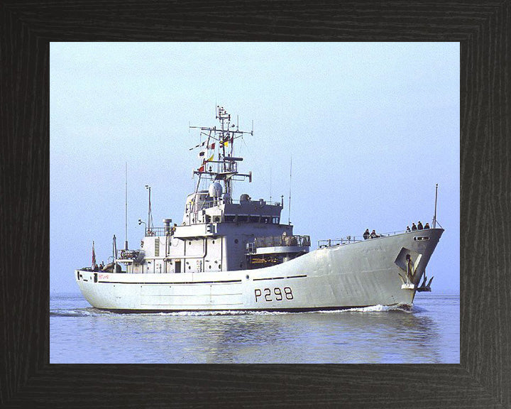 HMS Shetland P298 Royal Navy Island class Patrol Vessel Photo Print or Framed Photo Print - Hampshire Prints