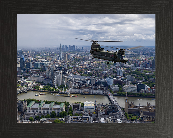 RAF Chinook Helicopter Over London Photo Print - Royal Air Force Aircraft Hampshire Prints 10 x 8 Black Frame No