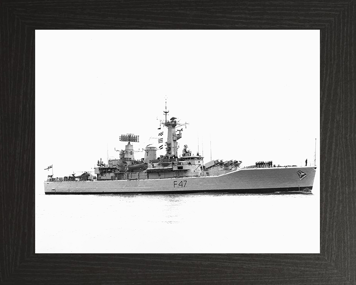 HMS Danae (F47) Royal Navy Leander Class Frigate Portsmouth 1983 Photo Print Wall Art Decor Posters, Prints, & Visual Artwork Hampshire Prints 10 x 8 Black Frame No