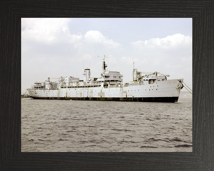HMS Berry Head (A191) Royal Navy Repair Ship Starboard View Photo Print Wall Art Decor Posters, Prints, & Visual Artwork Hampshire Prints 10 x 8 Black Frame No