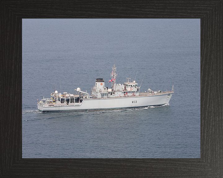 HMS Brocklesby (M33) Royal Navy Hunt Class Mine Warfare Vessel At Sea 2020 Photo Print Wall Art Naval Decor Posters, Prints, & Visual Artwork Hampshire Prints 10 x 8 Black Frame No