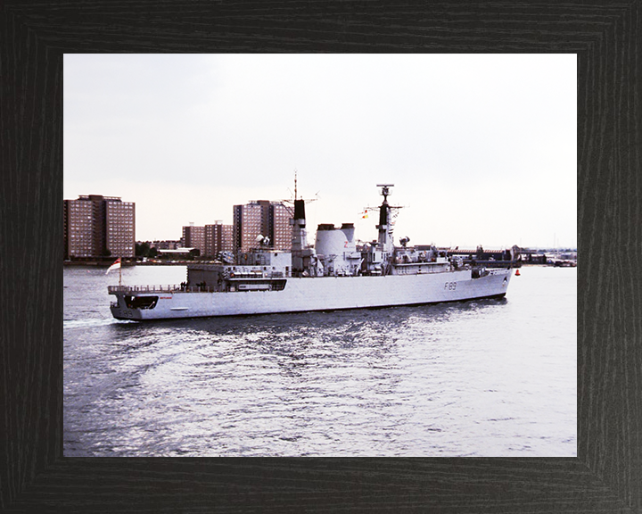 HMS Battleaxe (F89) Royal Navy Type 22 Frigate Entering Portsmouth Harbour Photo Print Wall Art Decor Posters, Prints, & Visual Artwork Hampshire Prints 10 x 8 Black Frame No