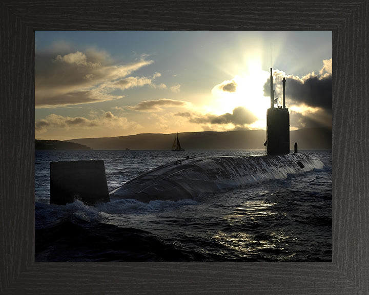 HMS Sceptre S104 Royal Navy Swiftsure class Submarine Photo Print or Framed Print - Hampshire Prints