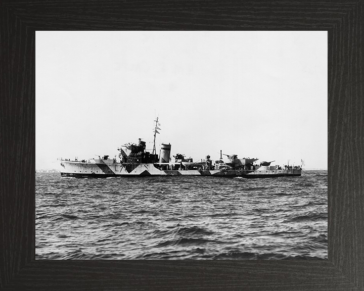 HMS Calpe (L71) Photo Print - At Sea 1942 - Royal Navy Hunt Class Destroyer Posters, Prints, & Visual Artwork Hampshire Prints 10 x 8 Black Frame No