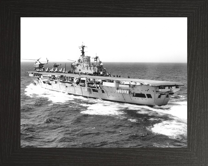 HMS Eagle (R05) Photo Print - Underway 1950s - Royal Navy Audacious Class Aircraft Carrier Hampshire Prints 10 x 8 Black Frame No