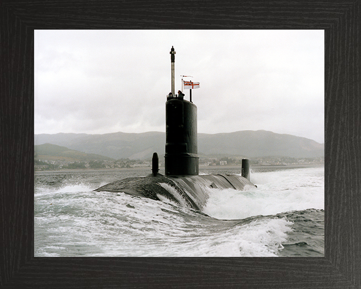 HMS Tireless (S88) Photo Print - Clyde 1994 - Royal Navy Trafalgar Class Submarine Hampshire Prints 10 x 8 Black Frame No