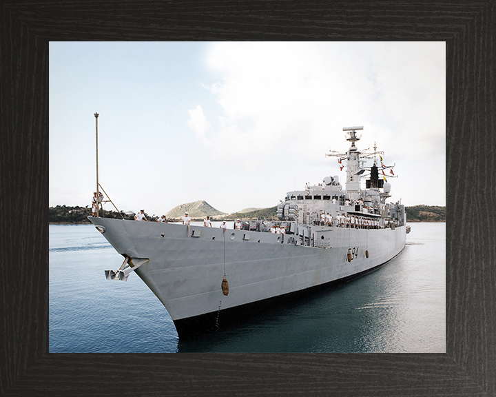 HMS Brave (F94) Royal Navy Type 22 Frigate Entering Harbour Photo Print Wall Art Decor Posters, Prints, & Visual Artwork Hampshire Prints 10 x 8 Black Frame No