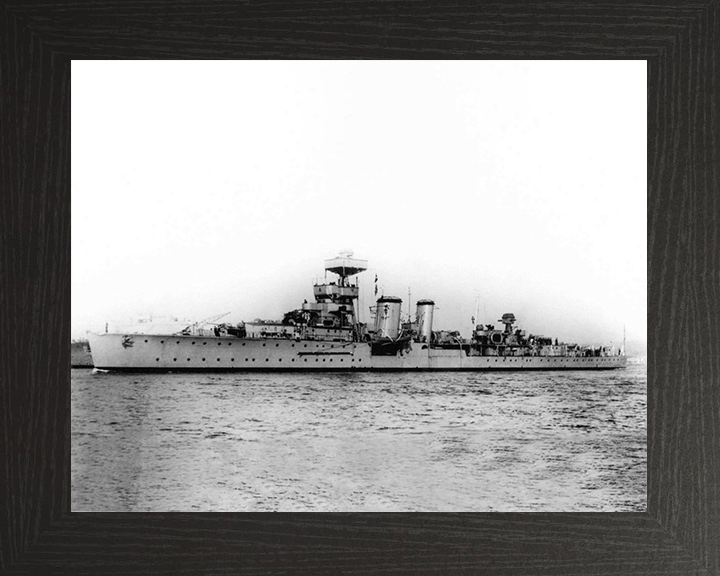HMS Curlew (D42) Royal Navy C Class Cruiser Port Side View Photo Print Wall Art Decor Posters, Prints, & Visual Artwork Hampshire Prints 10 x 8 Black Frame No