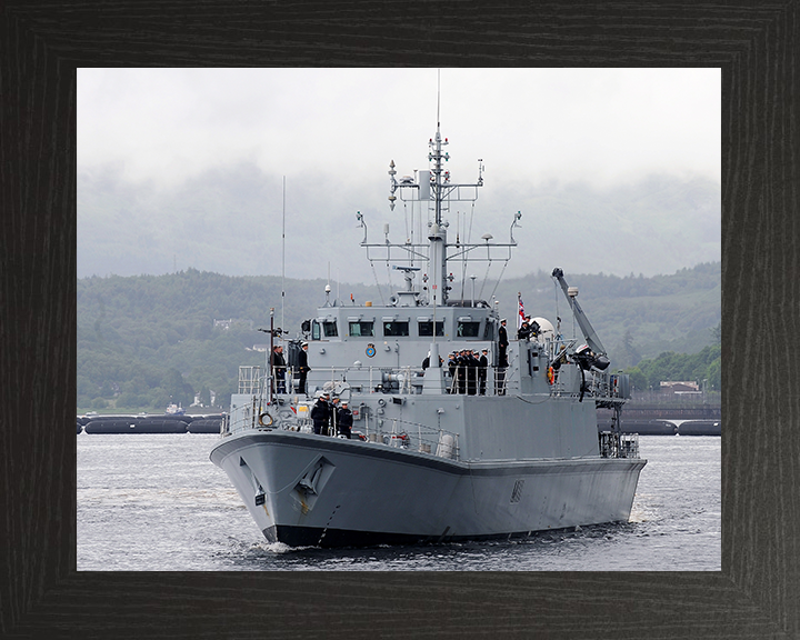 HMS Blyth (M111) Photo Print - Deploys 2012 - Royal Navy Sandown Class Minehunter Posters, Prints, & Visual Artwork Hampshire Prints 10 x 8 Black Frame No