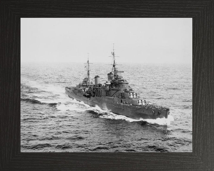 HMS Manchester (15) Royal Navy Town class light cruiser Photo Print or Framed Print - Hampshire Prints