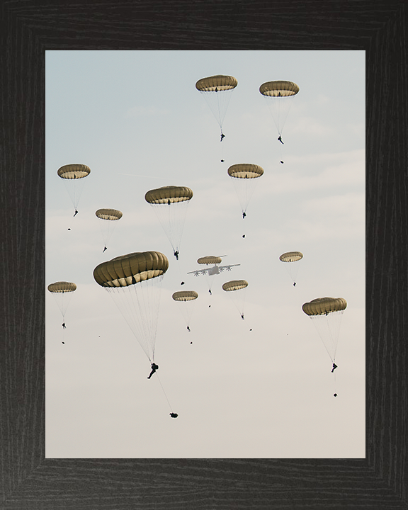 British Army Parachute Regiment Parachuting 2026 Photo Print Wall Art Military Decor Posters, Prints, & Visual Artwork Hampshire Prints 10 x 8 Black Frame No
