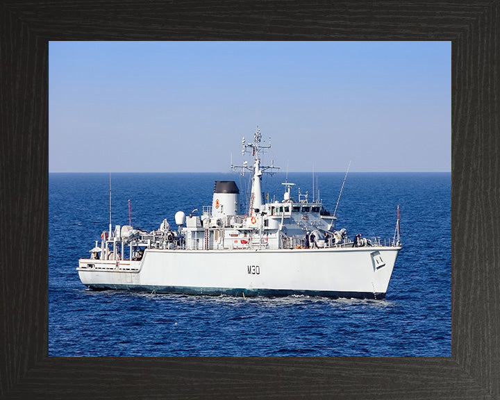 HMS Ledbury M30 | Photo Print | Framed Print | Hunt Class | Minesweeper | Royal Navy Hampshire Prints