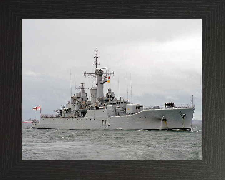 HMS Berwick (F115) Royal Navy Rothesay Class Frigate Entering Harbour Photo Print Wall Art Decor Posters, Prints, & Visual Artwork Hampshire Prints 10 x 8 Black Frame No