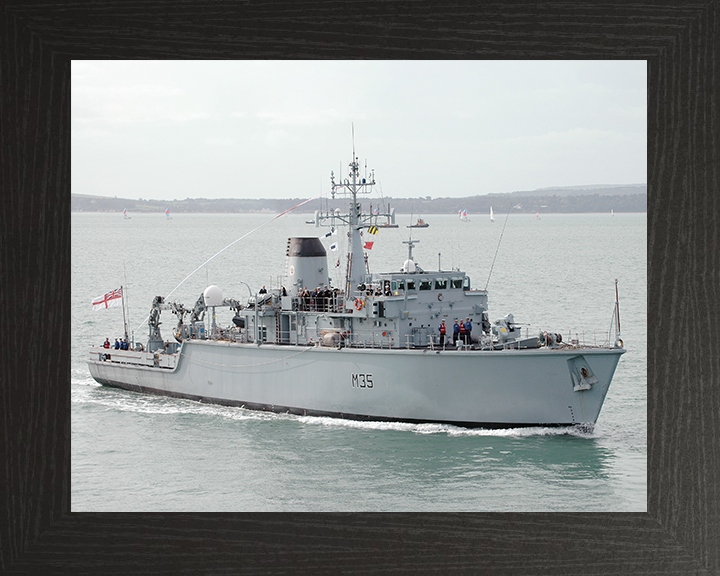 HMS Dulverton (M35) Royal Navy Hunt Class Mine Warfare Vessel Paying off Photo Print Wall Art Decor Posters, Prints, & Visual Artwork Hampshire Prints 10 x 8 Black Frame No