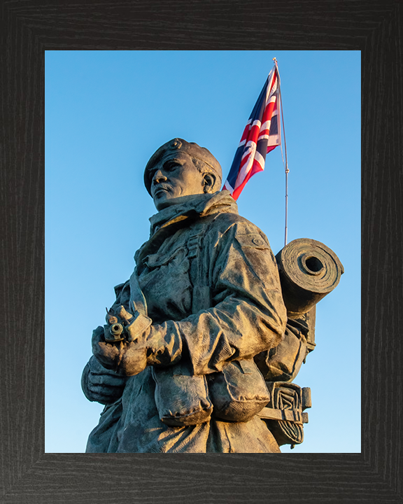 Royal Marines Commando Yomper Statue Portsmouth Photo Print Hampshire Prints 10 x 8 Black Frame No