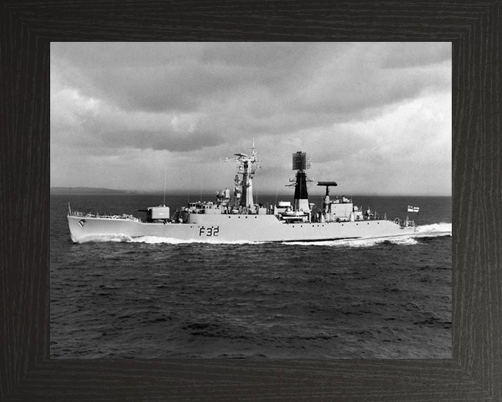 HMS Salisbury F32 | Photo Print | Framed Print | Salisbury Class | Frigate | Royal Navy Hampshire Prints
