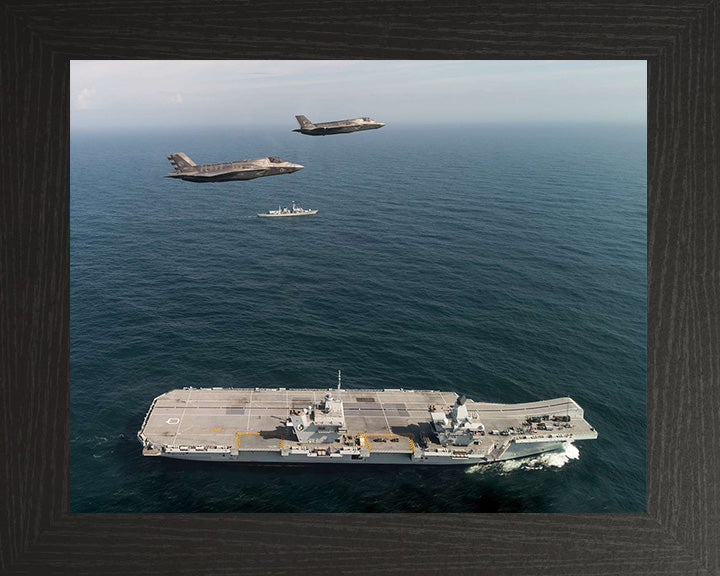 HMS Queen Elizabeth R08 | Photo Print | Framed Print | Queen Elizabeth Class | Aircraft Carrier | Royal Navy Hampshire Prints