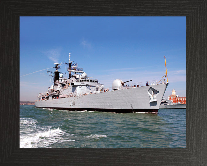 HMS Nottingham D91 | Photo Print | Framed Print | Poster | Type 42 | Destroyer | Royal Navy Hampshire Prints