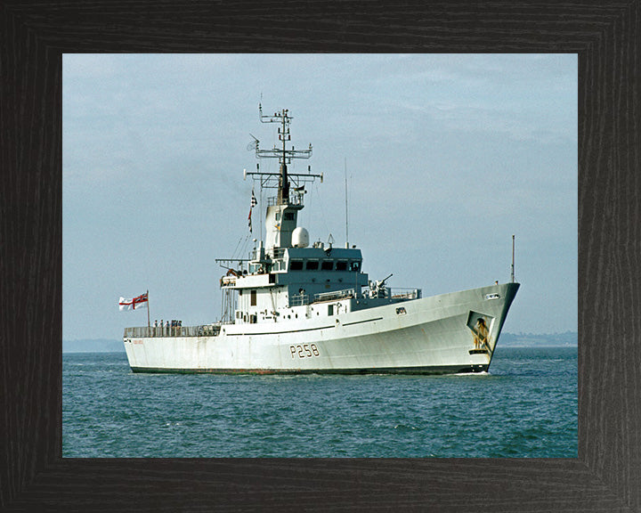HMS Leeds Castle P258 | Photo Print | Framed Print | Castle Class | Patrol Vessel | Royal Navy Hampshire Prints