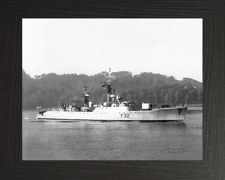 HMS Salisbury F32 | Photo Print | Framed Print | Salisbury Class | Frigate | Royal Navy Hampshire Prints