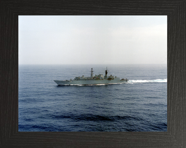 HMS Beaver (F93) Royal Navy Type 22 Frigate At Sea 1988 Photo Print Wall Art Decor Posters, Prints, & Visual Artwork Hampshire Prints 10 x 8 Black Frame No