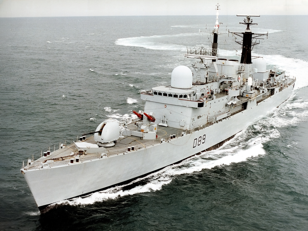 HMS Exeter (D89) Royal Navy Type 42 Destroyer Making Turns Photo Print Wall Art Decor - Posters, Prints, & Visual Artwork - by Hampshire Prints (image 1 of 9)