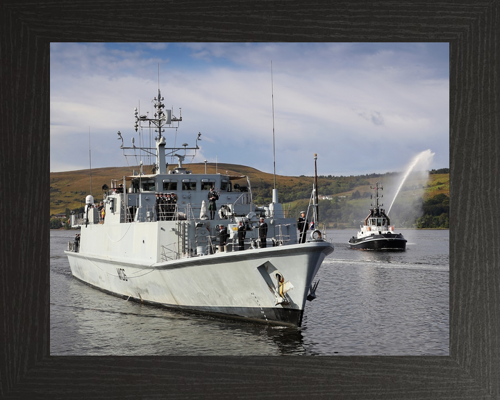 HMS Penzance M106 Sandown Class Minehunter September 2017 Photo Print - Posters, Prints, & Visual Artwork - by Hampshire Prints (image 3 of 9)